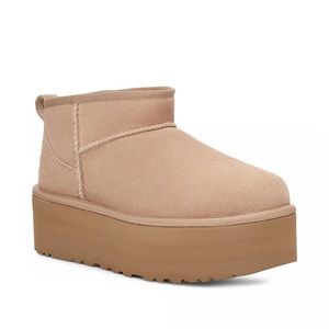 NIB UGG Classic Ultra Mini Platform Boots